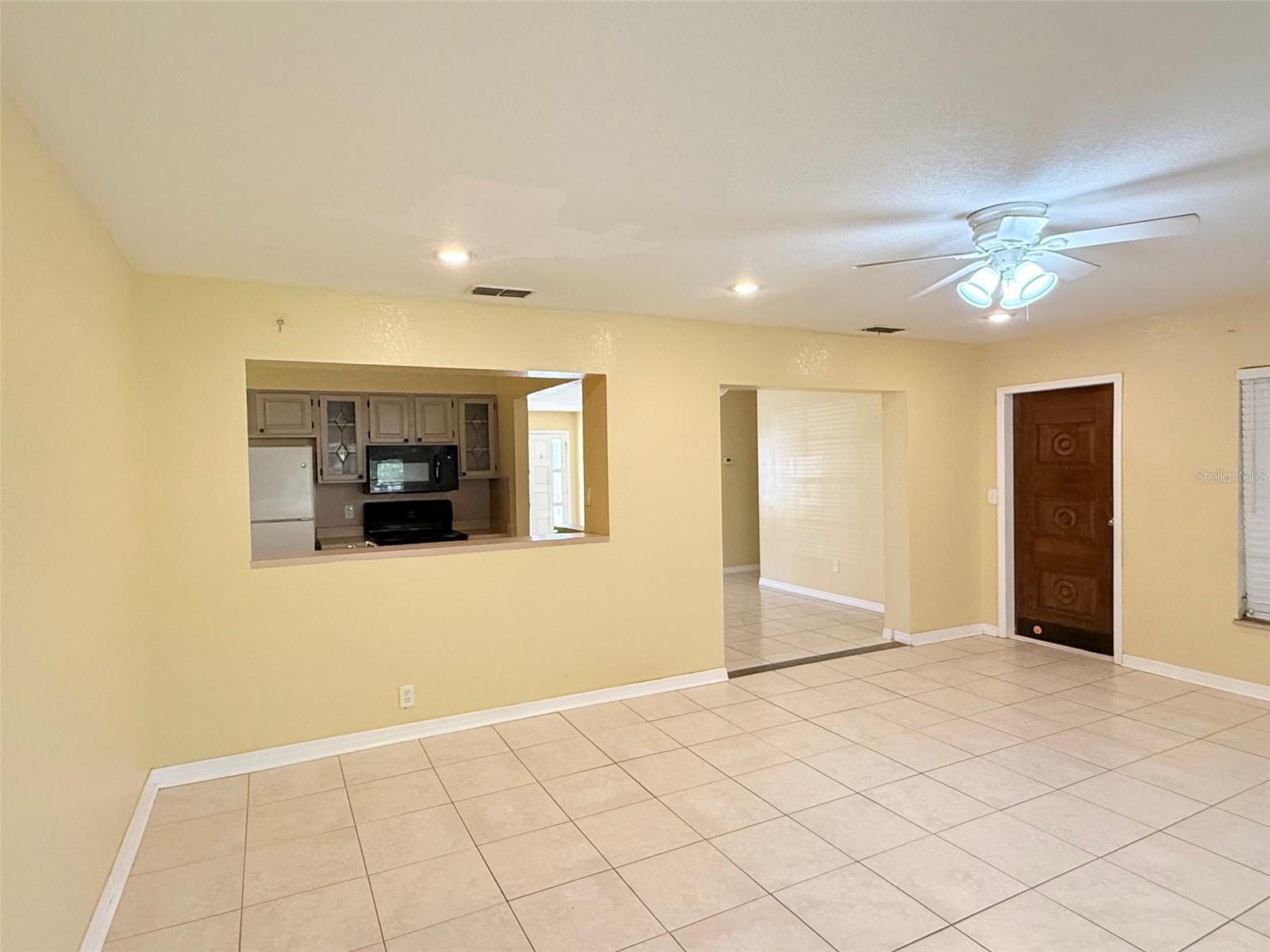 CLAIR MEL CITY UNIT 10 - Residential Lease