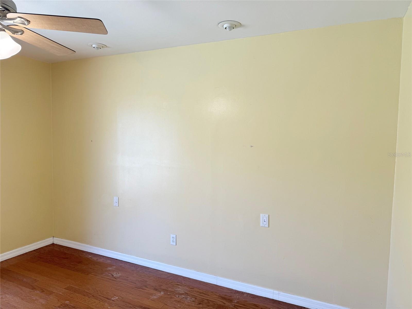 CLAIR MEL CITY UNIT 10 - Residential Lease