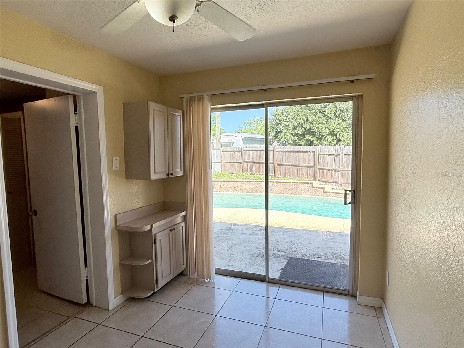 CLAIR MEL CITY UNIT 10 - Residential Lease