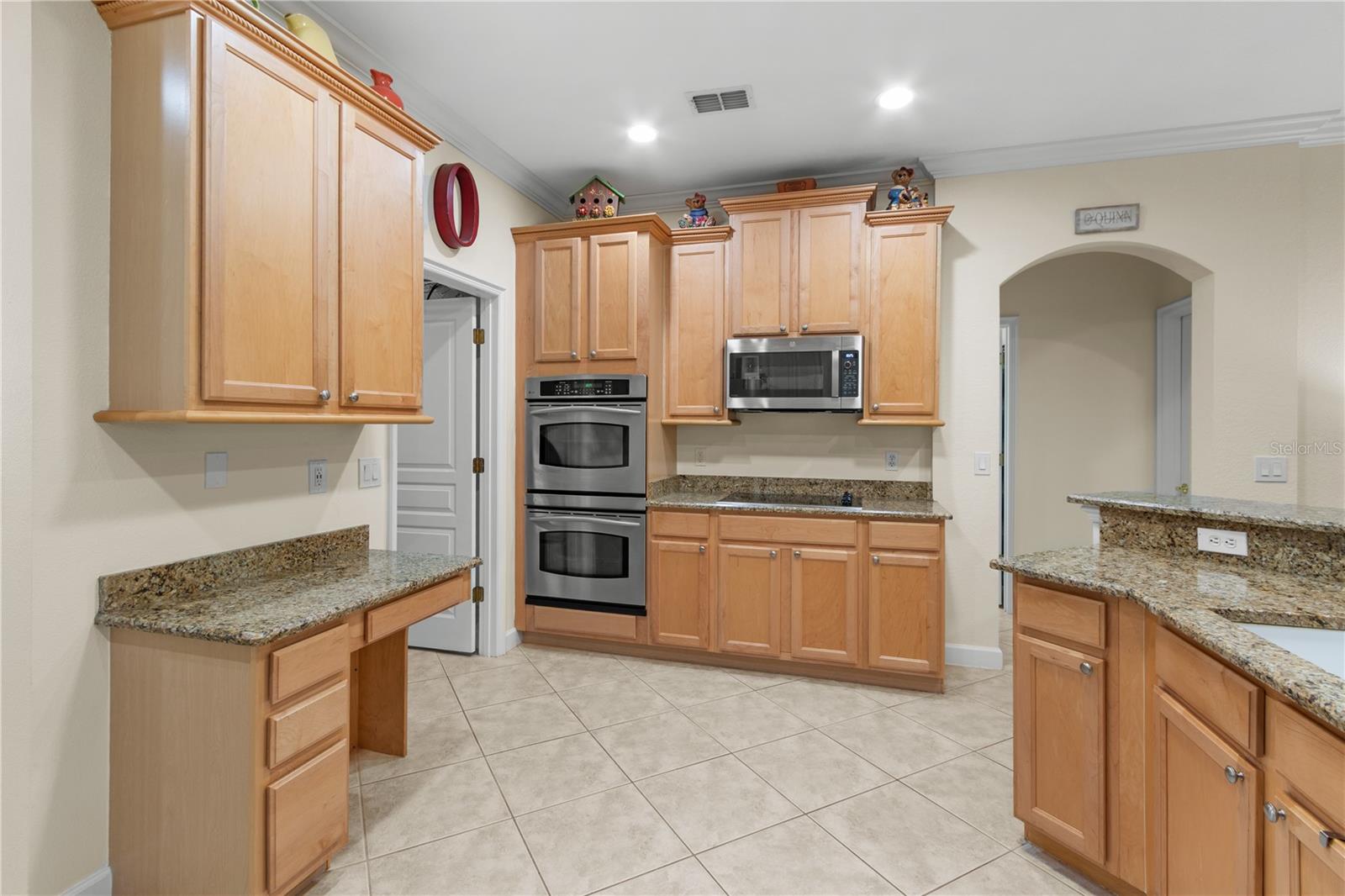 BRIDGESTONE AT LEGENDS - Residential