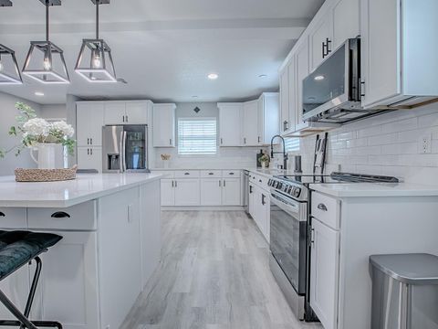 Tiny photo for 12335 Us Highway 441, Tavares, FL 32778 (MLS # G5101464)