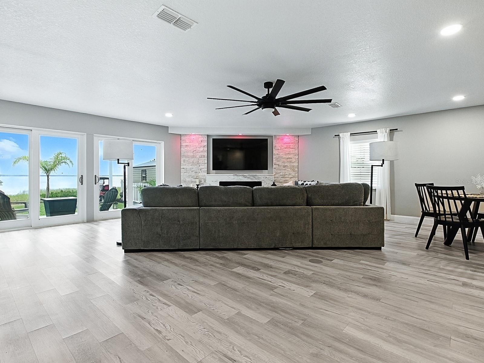 ACREAGE & UNREC - Residential