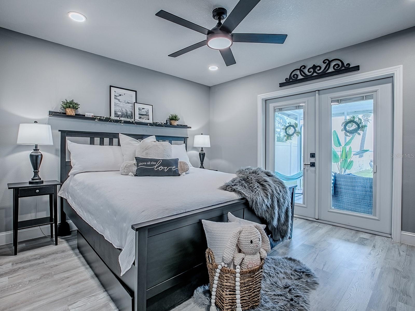ACREAGE & UNREC - Residential