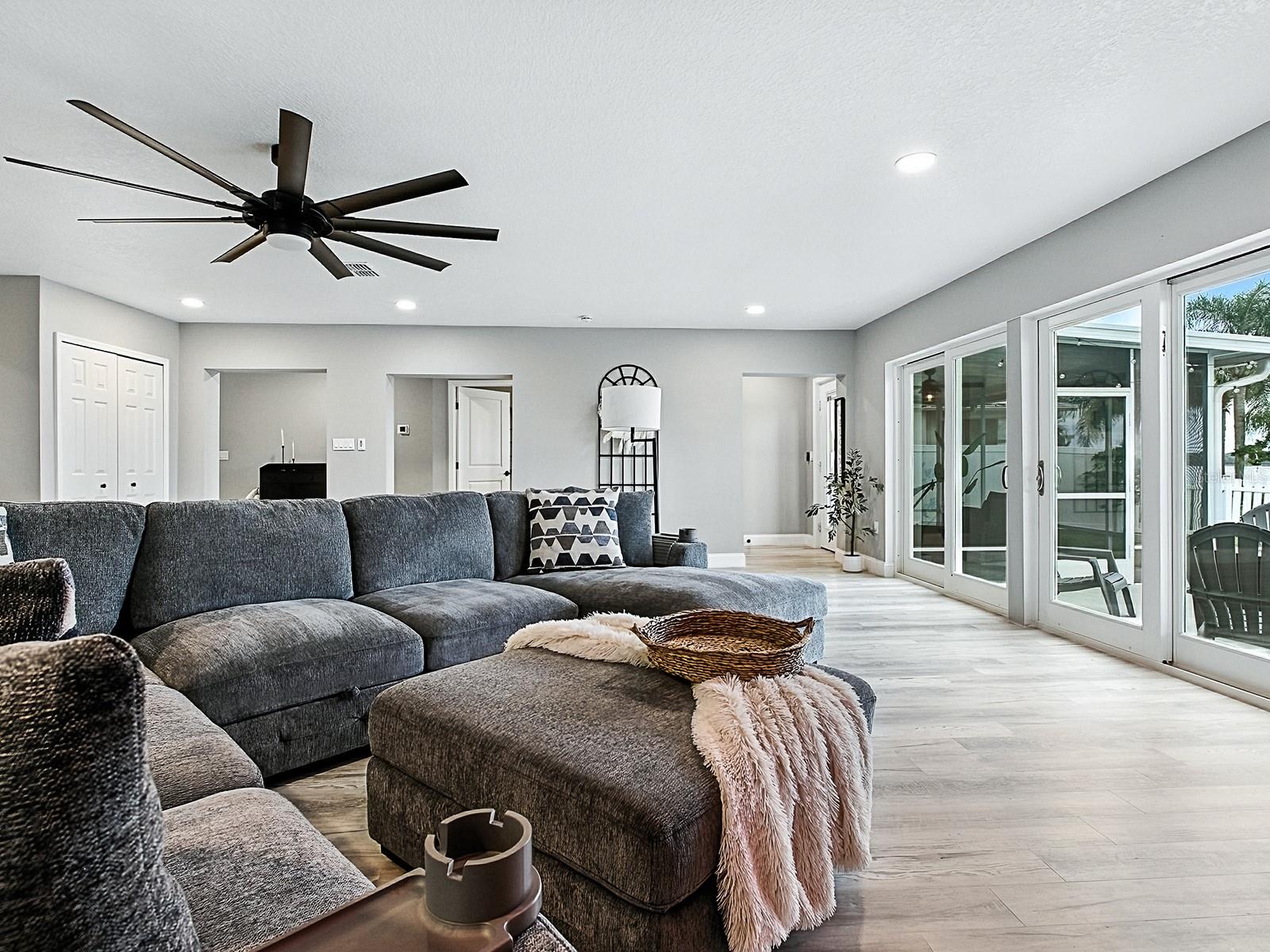 ACREAGE & UNREC - Residential