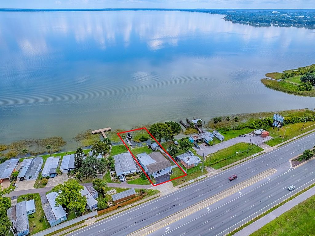 Photo of 12335 Us Highway 441, Tavares, FL 32778 (MLS # G5101464)