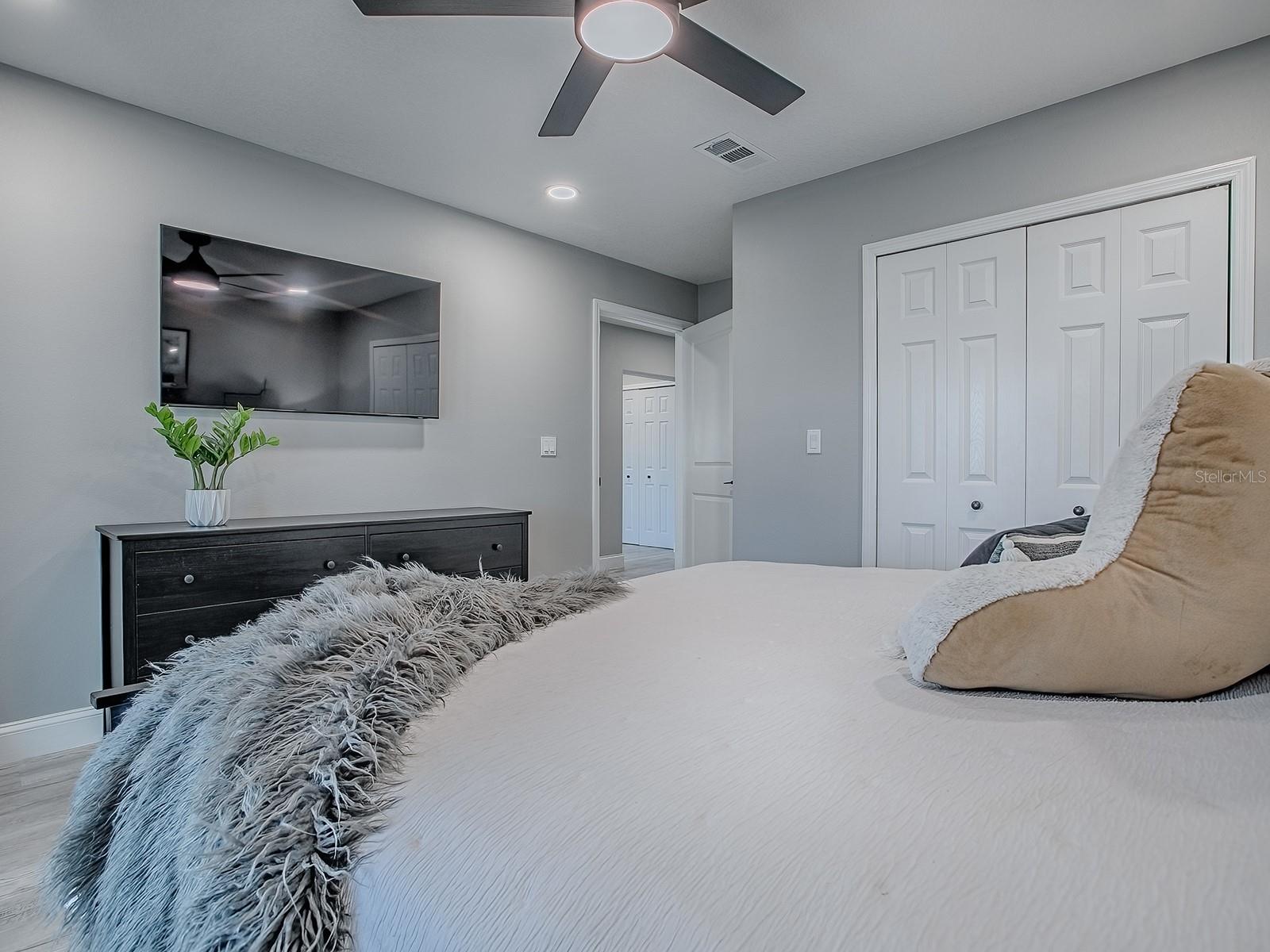 ACREAGE & UNREC - Residential