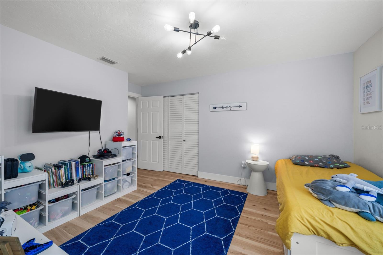 BENT TREE VILLAGE - Residential