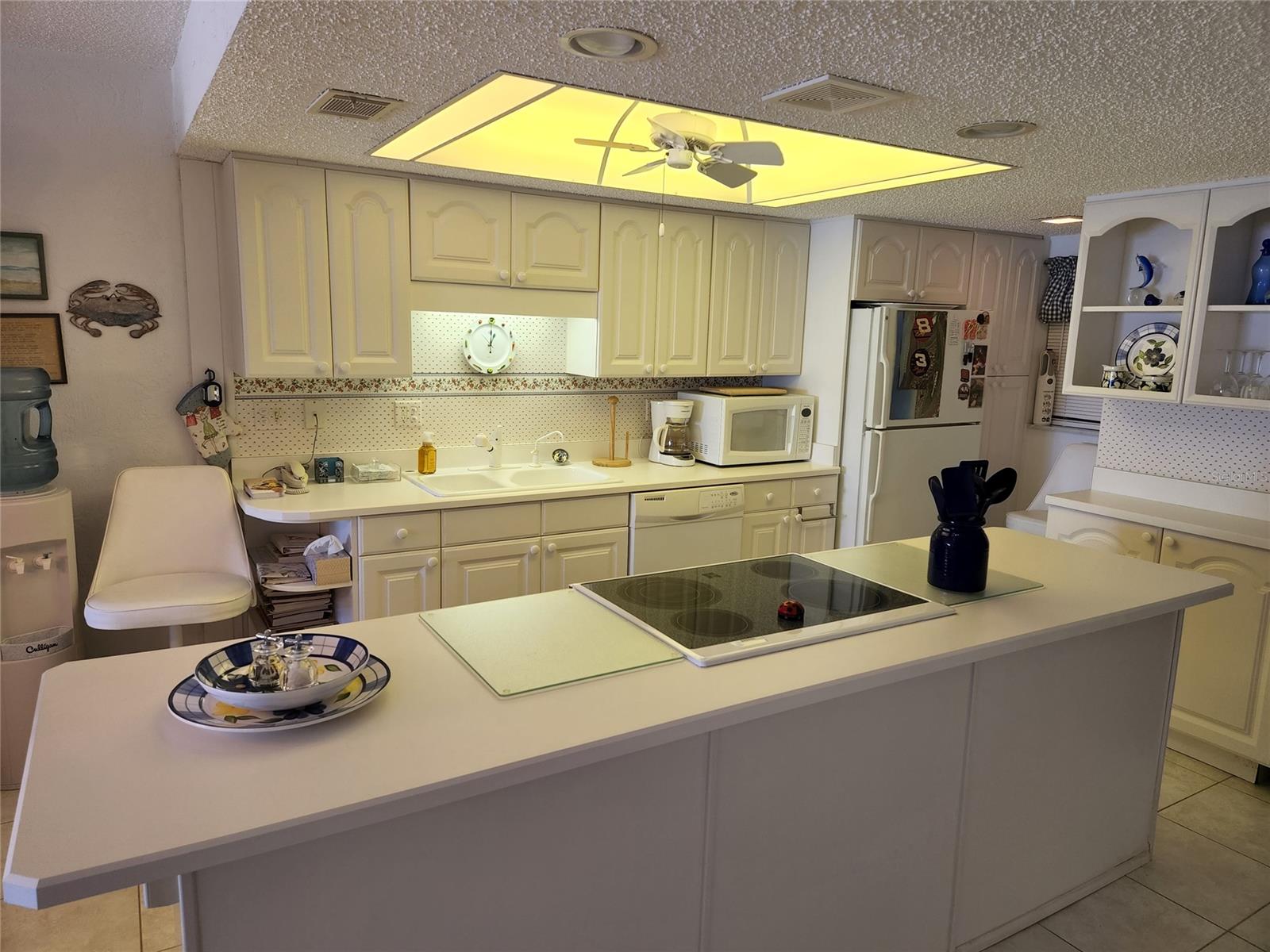 Hacienda Del Sol Condo - Residential