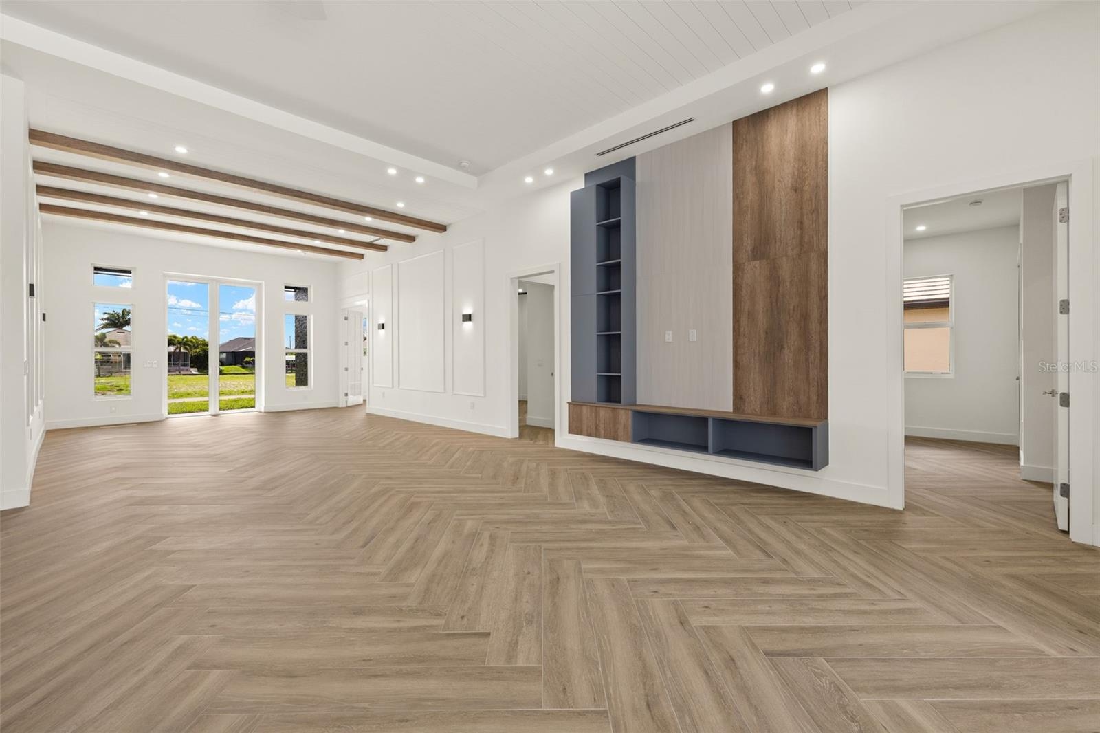 816 NW 39TH AVENUE