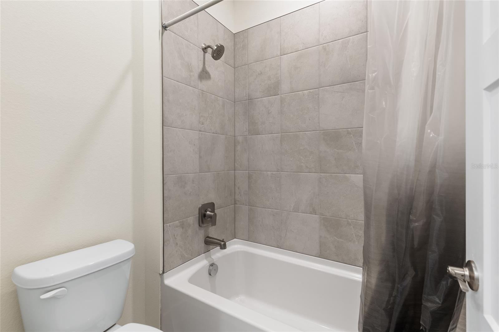 BUCHANAN TRAILS - Residential