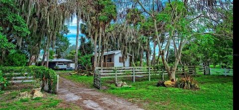 Photo of 13255 Us Highway 441 SE, Okeechobee, FL 34974 (MLS # OK225720)