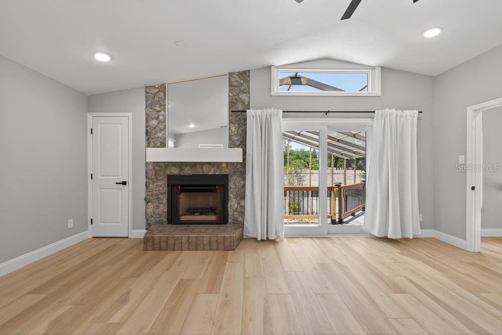 BARCLEY ESTATES 3RD ADD - Residential