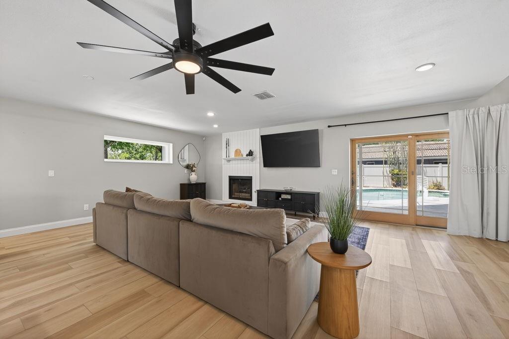 BARCLEY ESTATES 3RD ADD - Residential