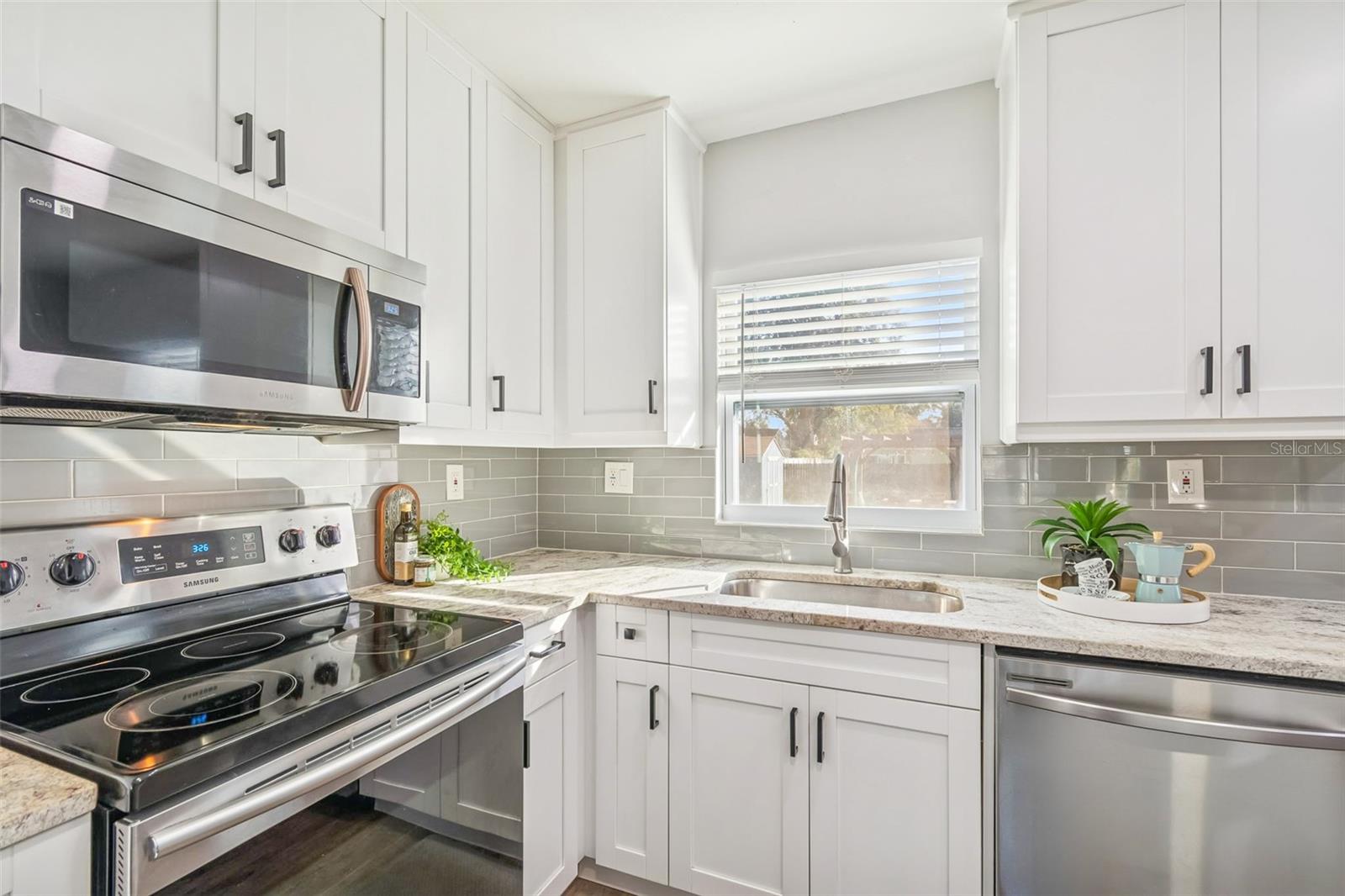 ORANGEWOOD MANOR - Residential