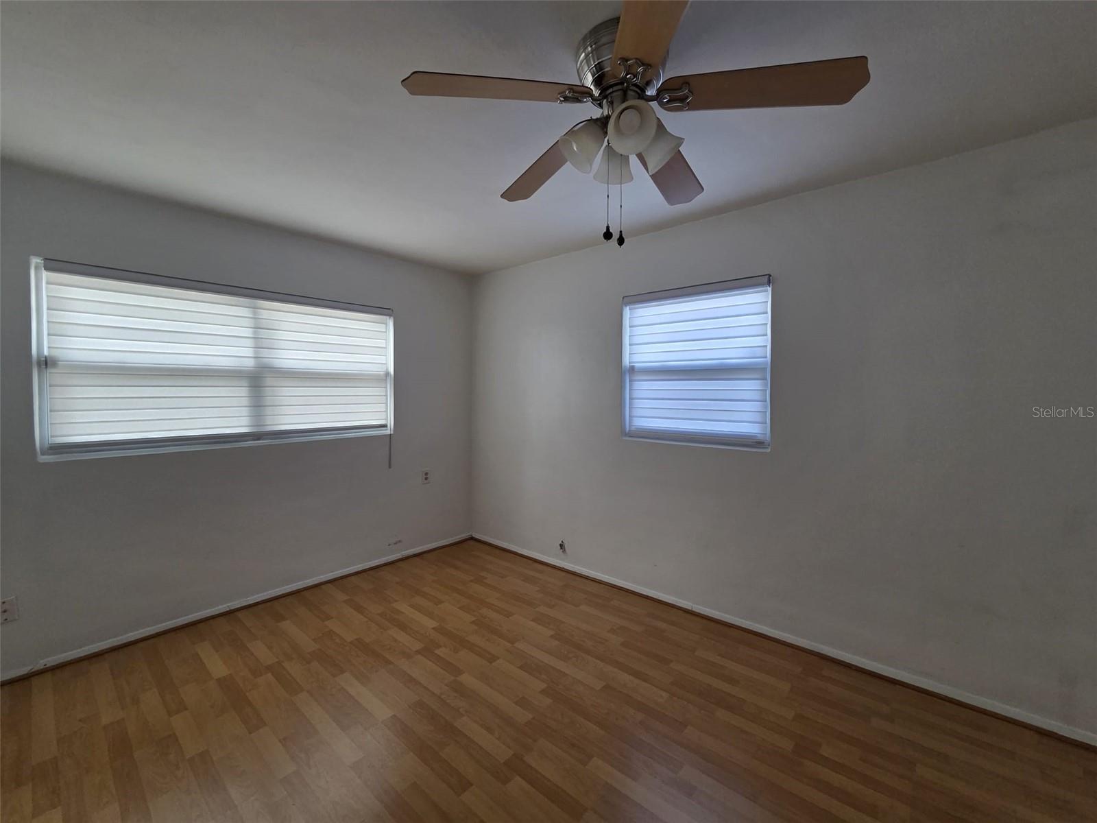 GLENDALE HEIGHTS - Residential