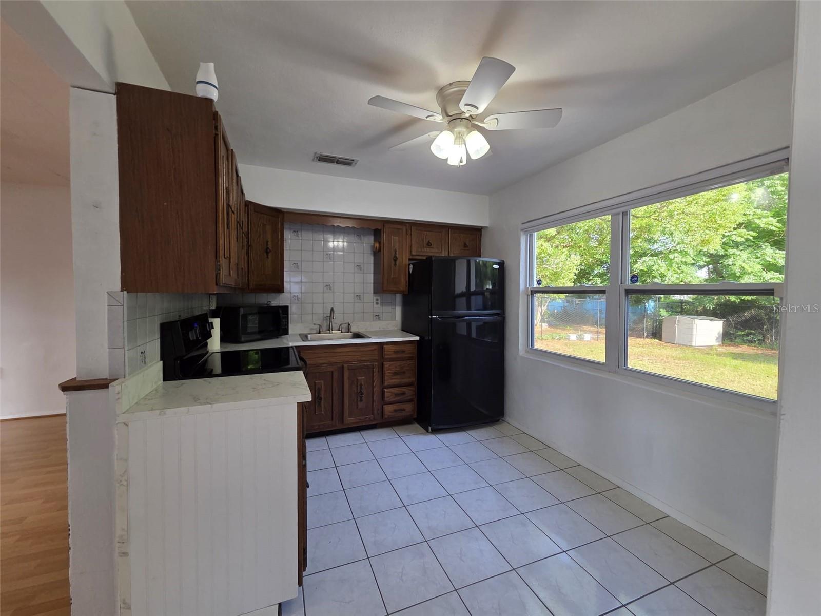 GLENDALE HEIGHTS - Residential