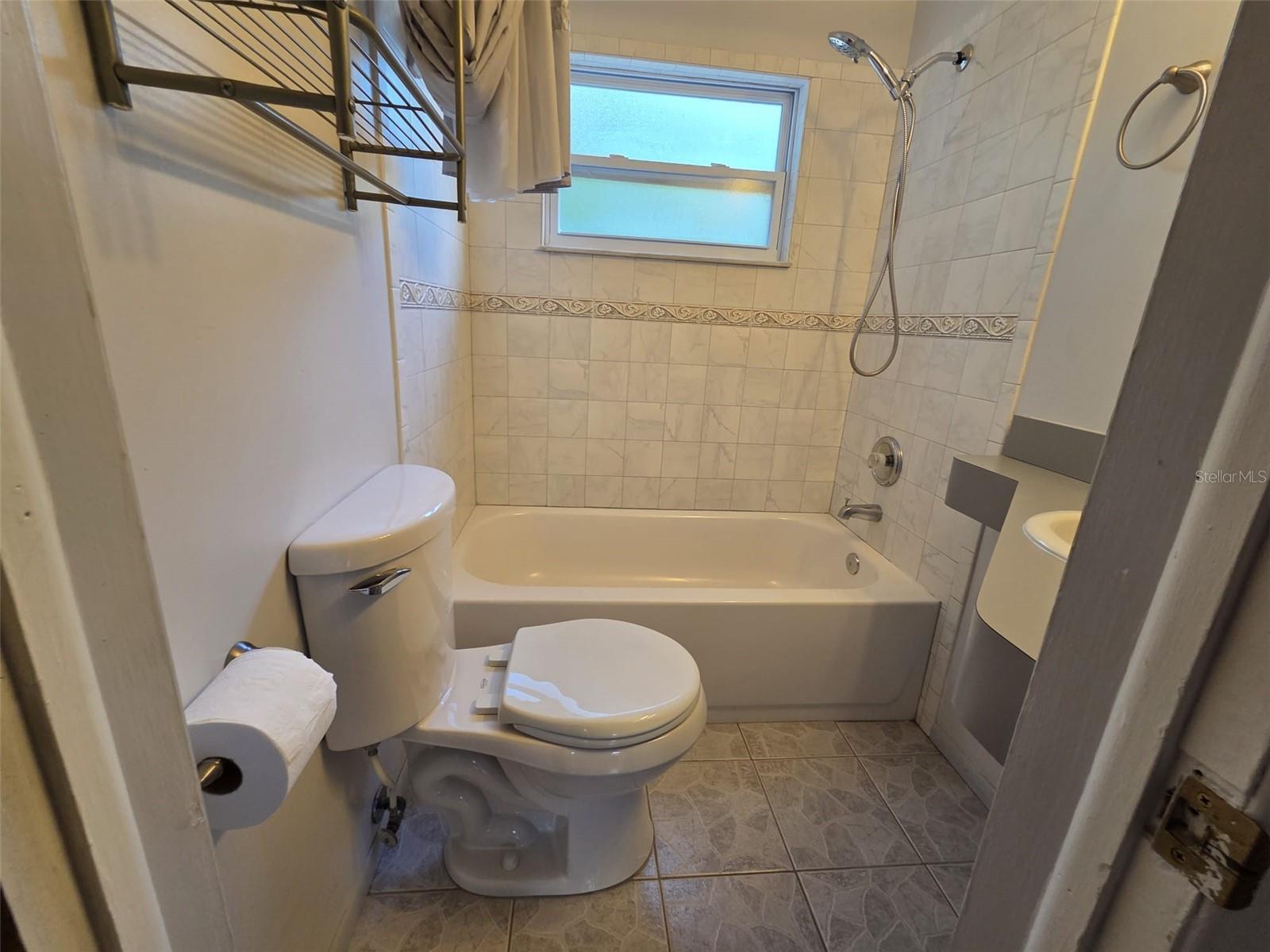 GLENDALE HEIGHTS - Residential