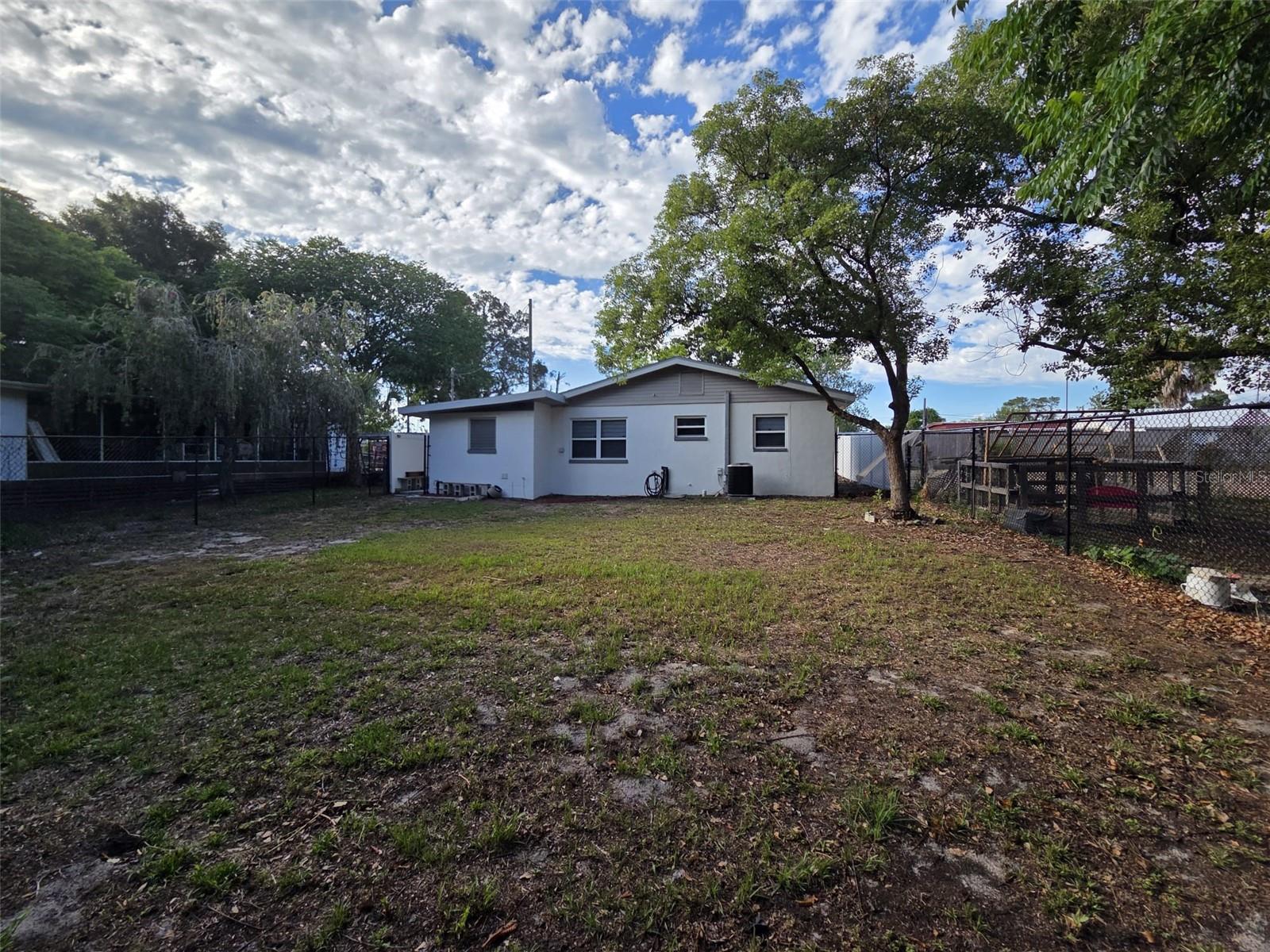 GLENDALE HEIGHTS - Residential