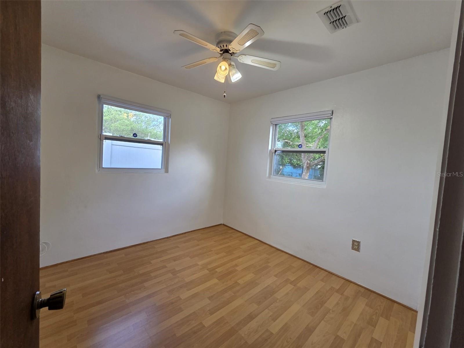 GLENDALE HEIGHTS - Residential