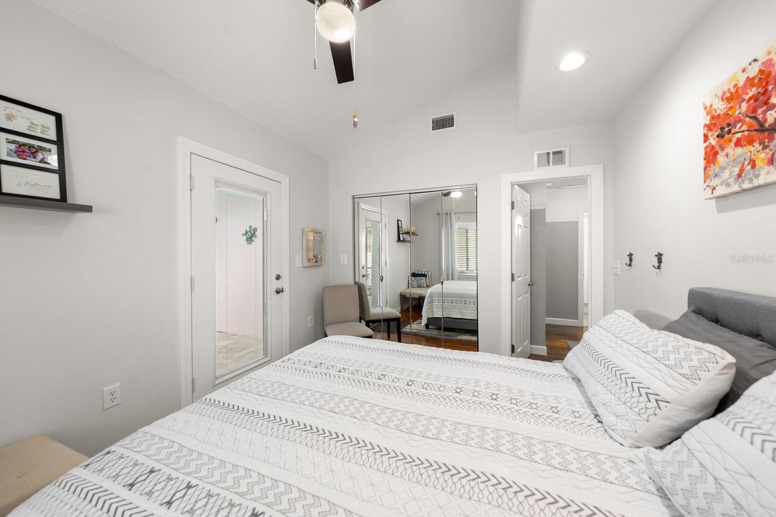 SHORE CREST - Residential