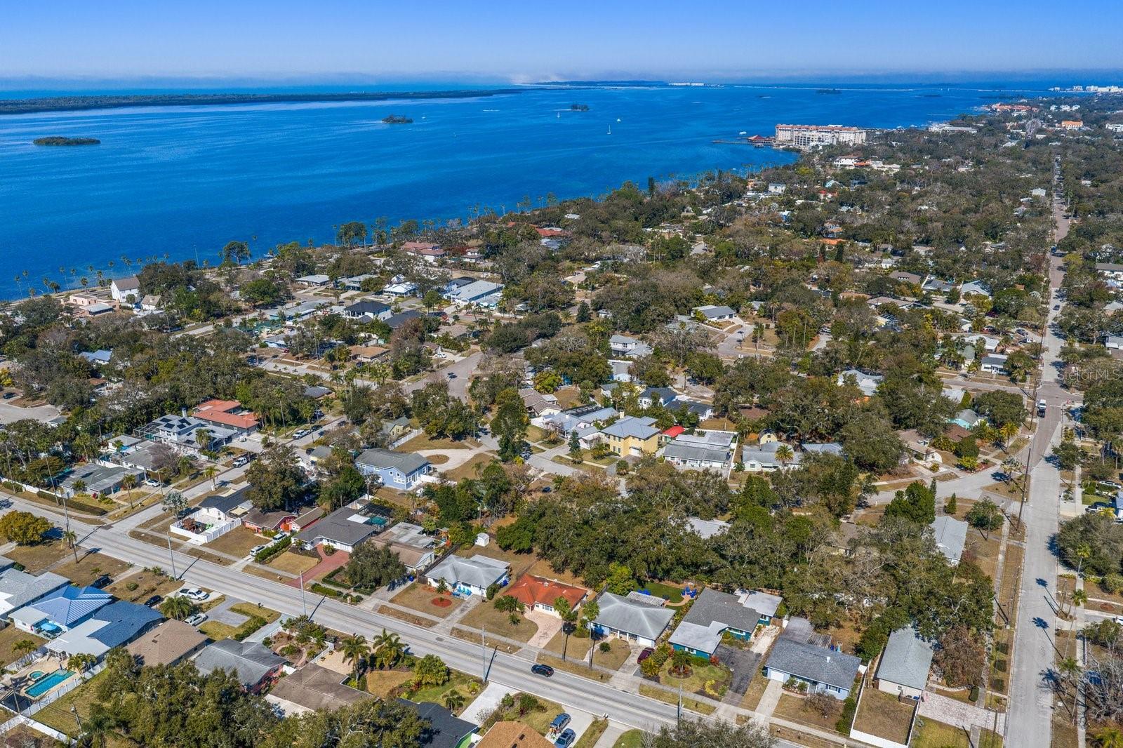 SHORE CREST - Residential