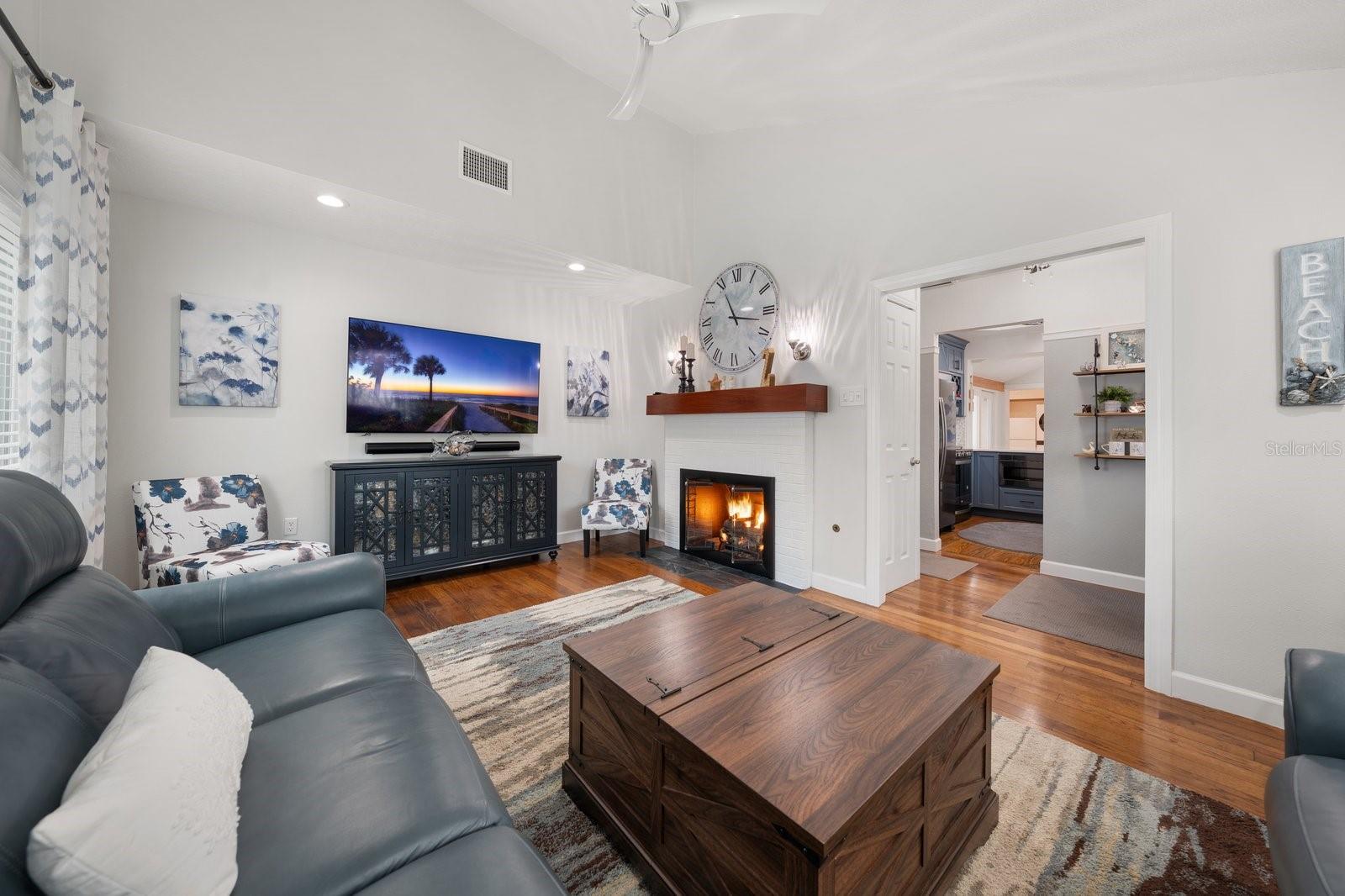 SHORE CREST - Residential