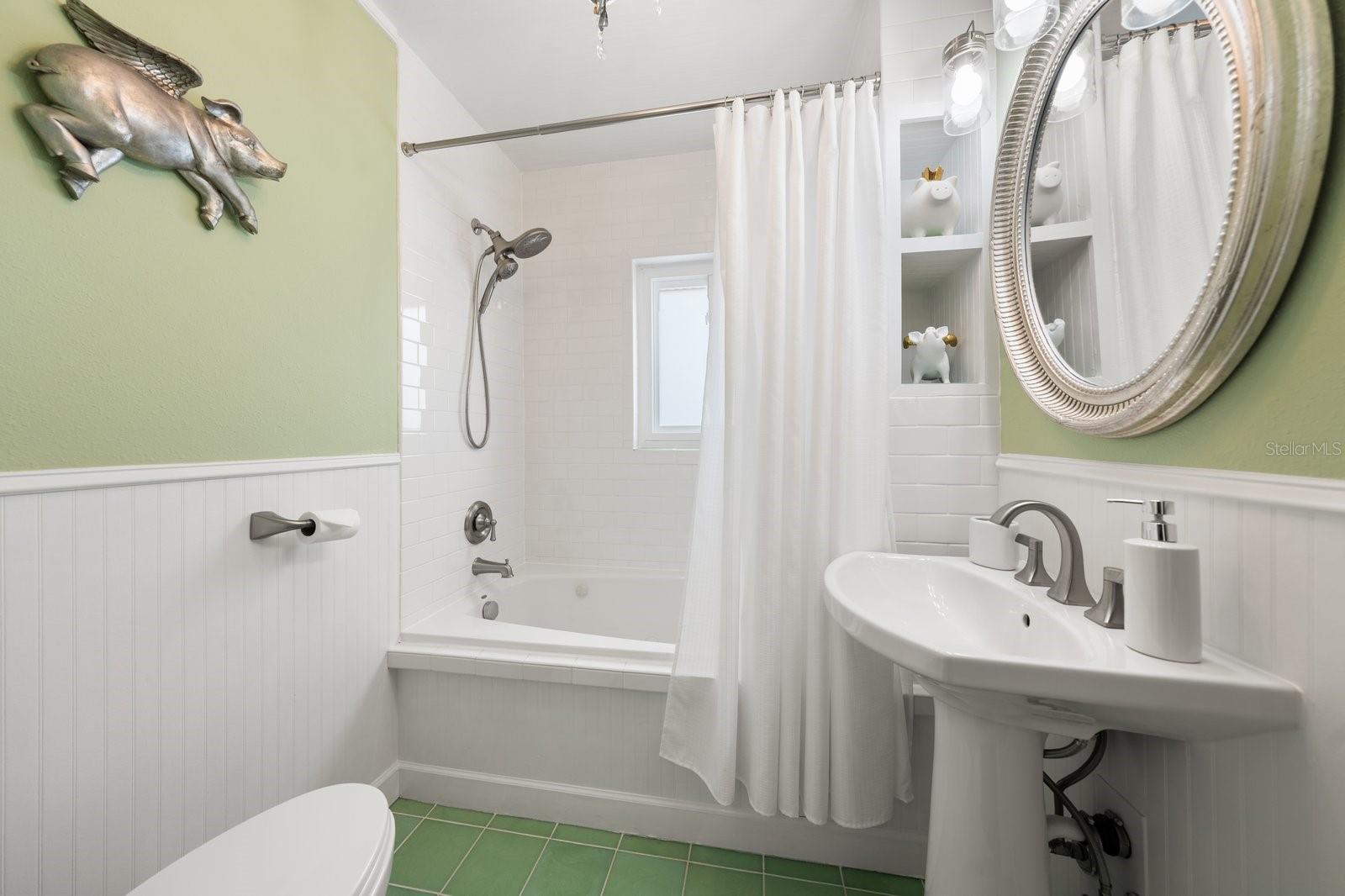 SHORE CREST - Residential