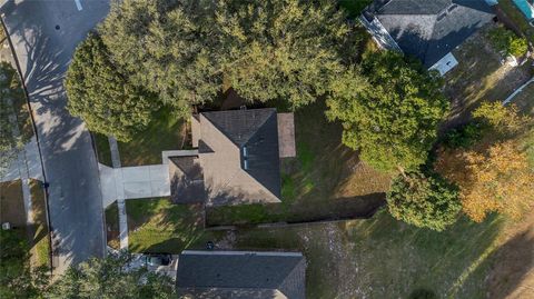 A home in APOPKA