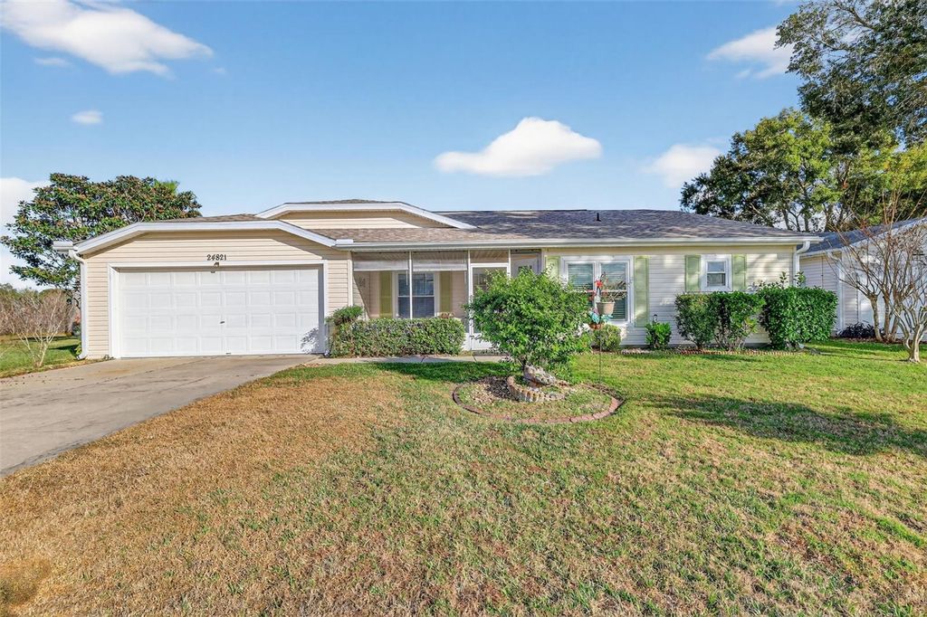 Photo of 24821 Pine Hill, Leesburg, FL 34748 (MLS # G5106497)