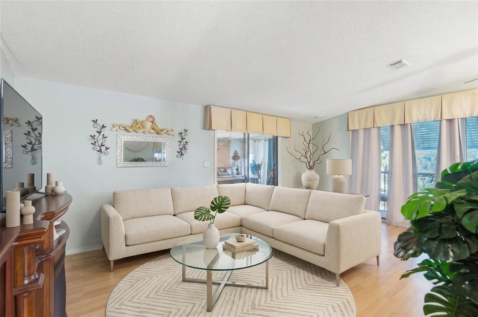 LADY LAKE ORANGE BLOSSOM GARDENS UNIT 10 - Residential