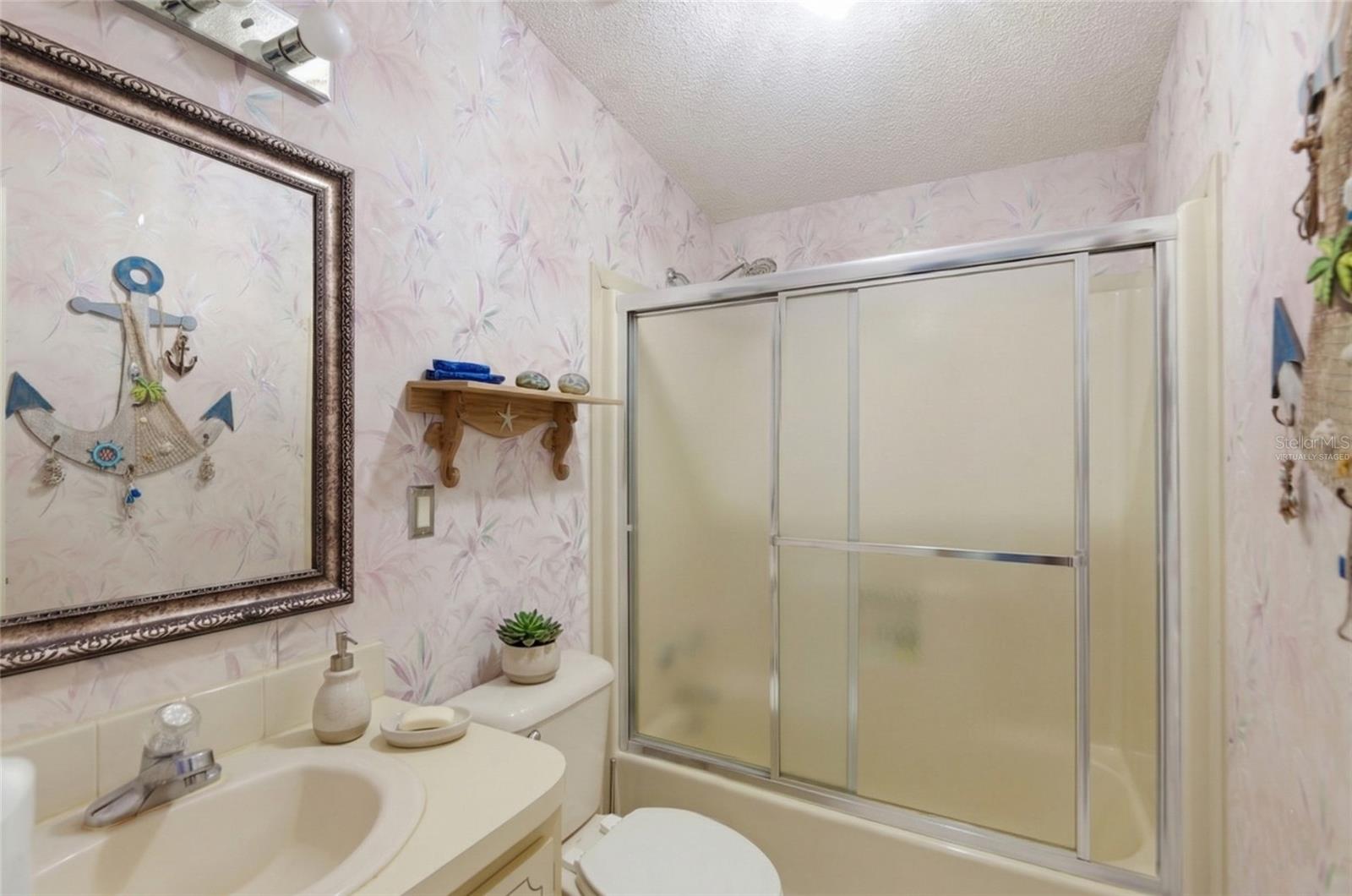 LADY LAKE ORANGE BLOSSOM GARDENS UNIT 10 - Residential