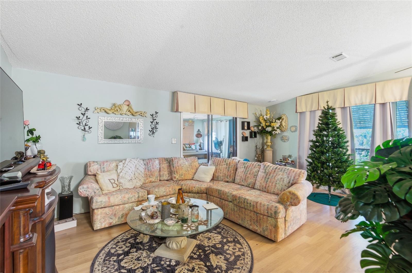 LADY LAKE ORANGE BLOSSOM GARDENS UNIT 10 - Residential