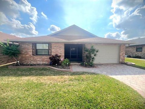 A home in LAKELAND