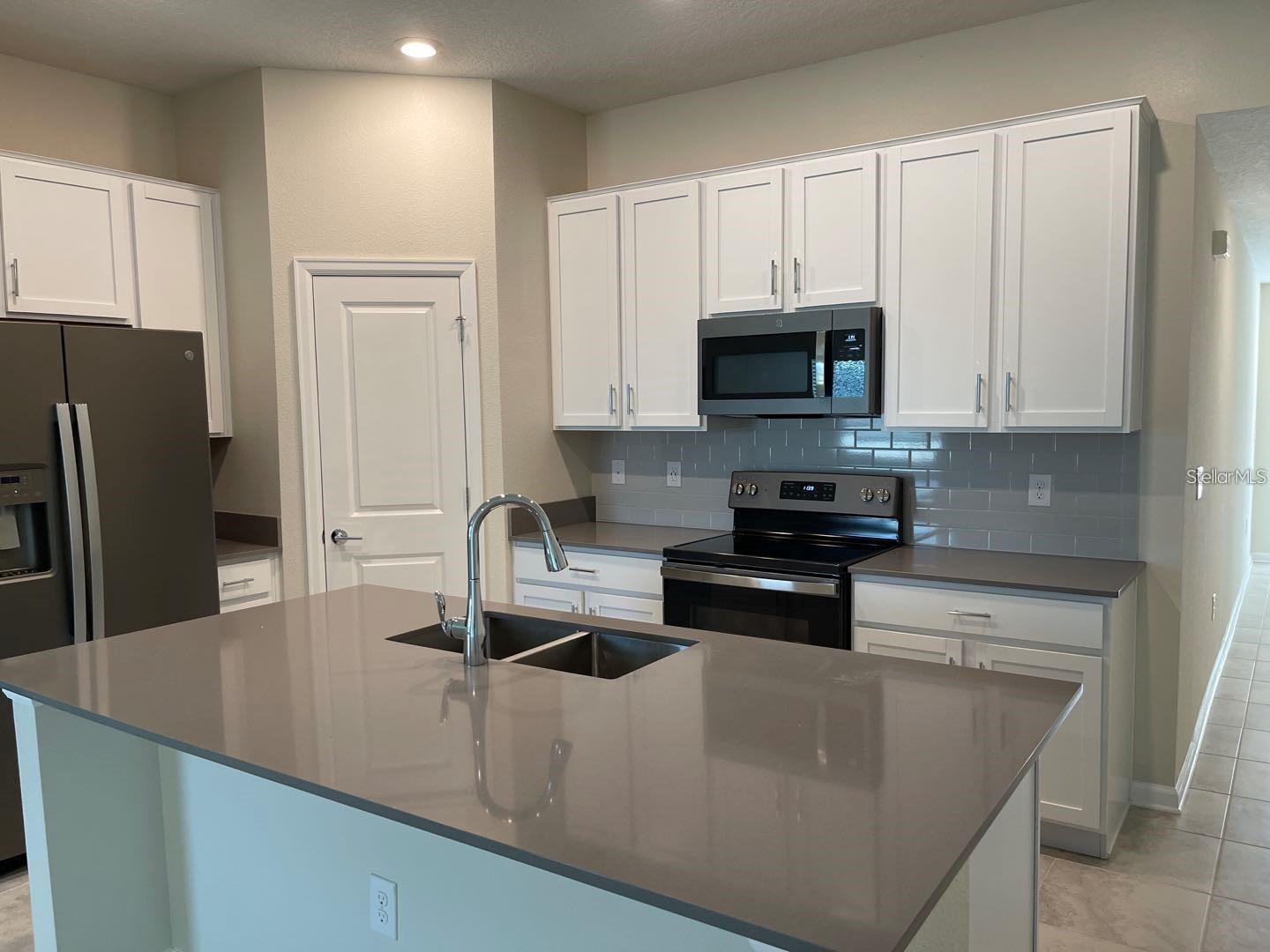 STOREY CREEK PH 1 - Residential