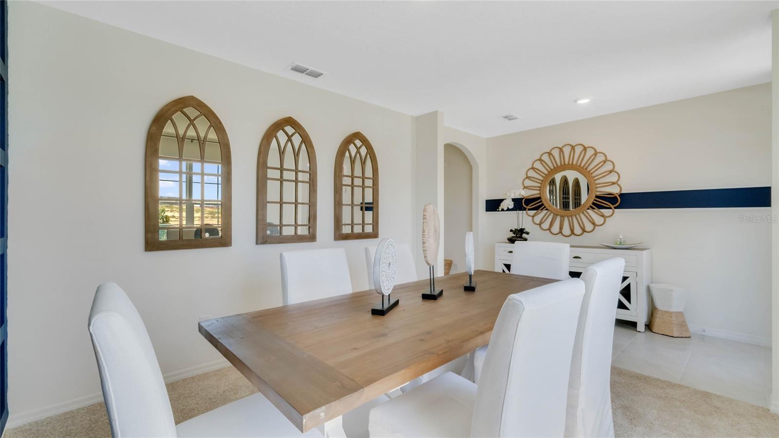 ASTONIA - Residential