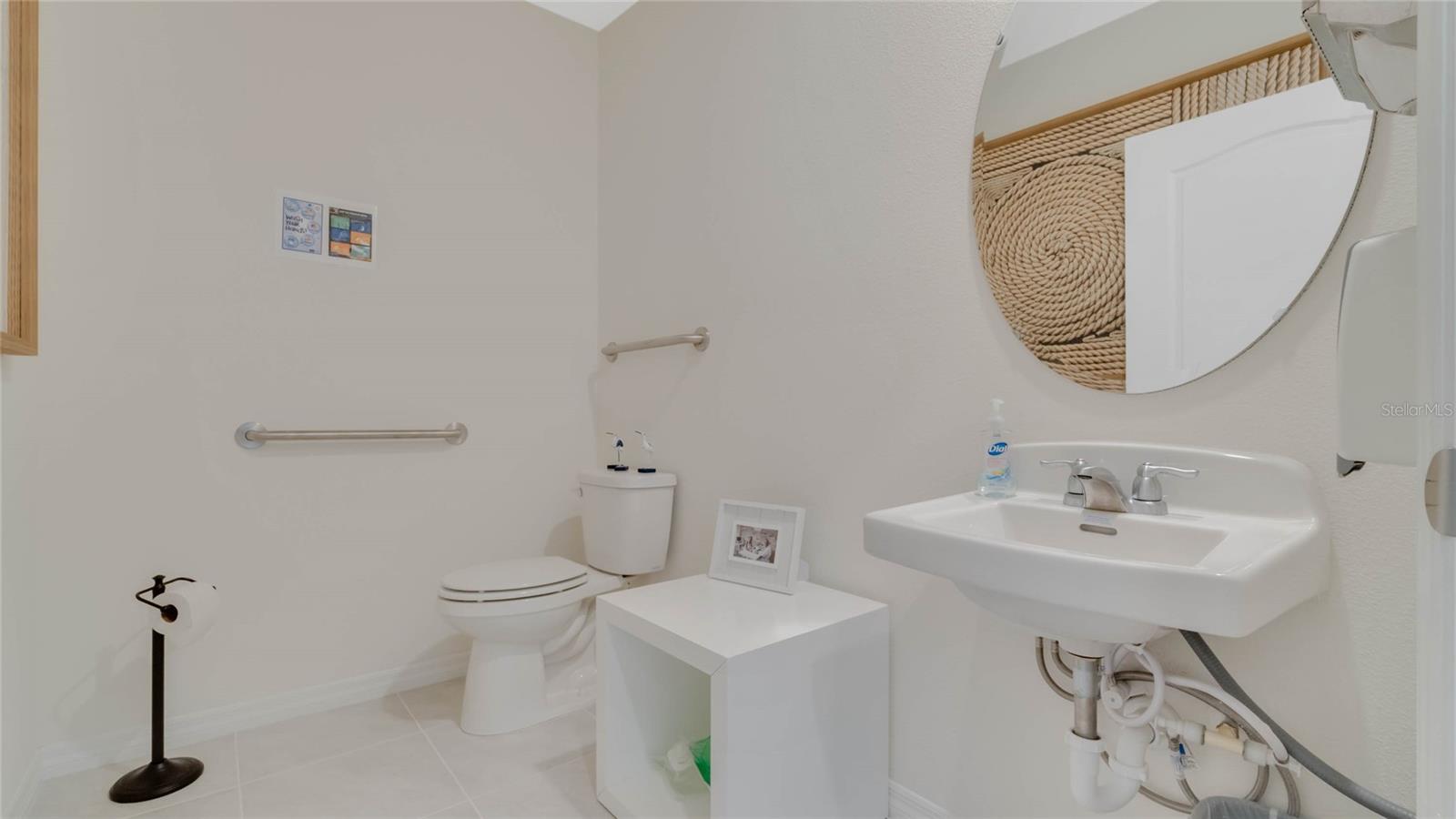 ASTONIA - Residential