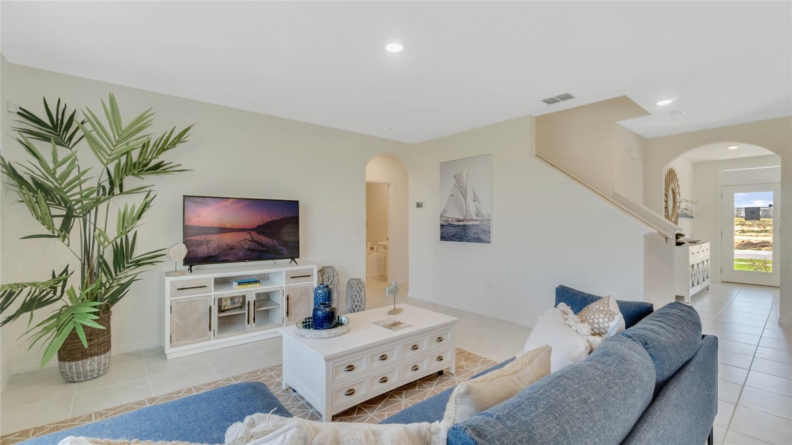 ASTONIA - Residential