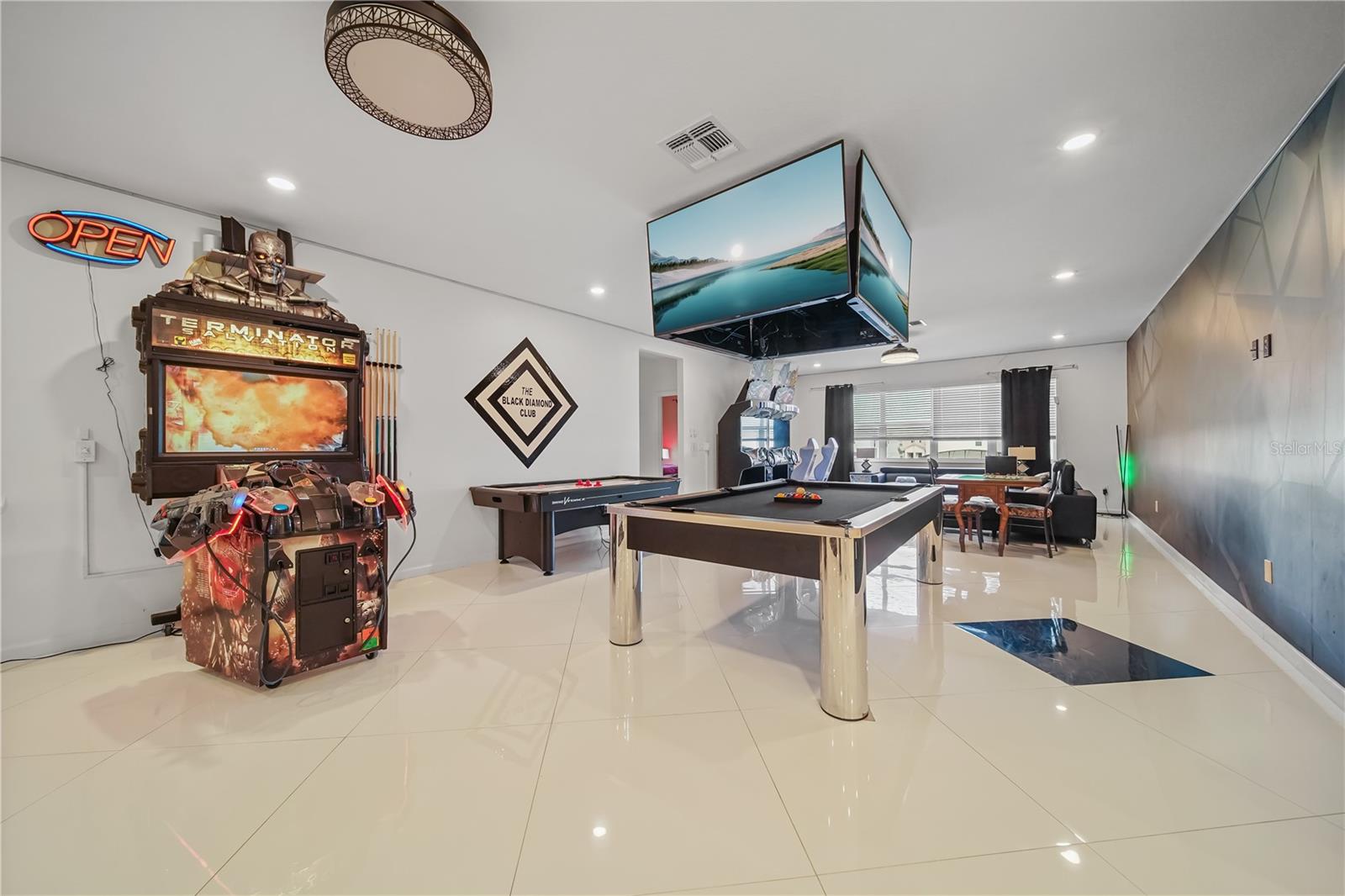 VERANDA PALMS PH 2B2-2C - Residential