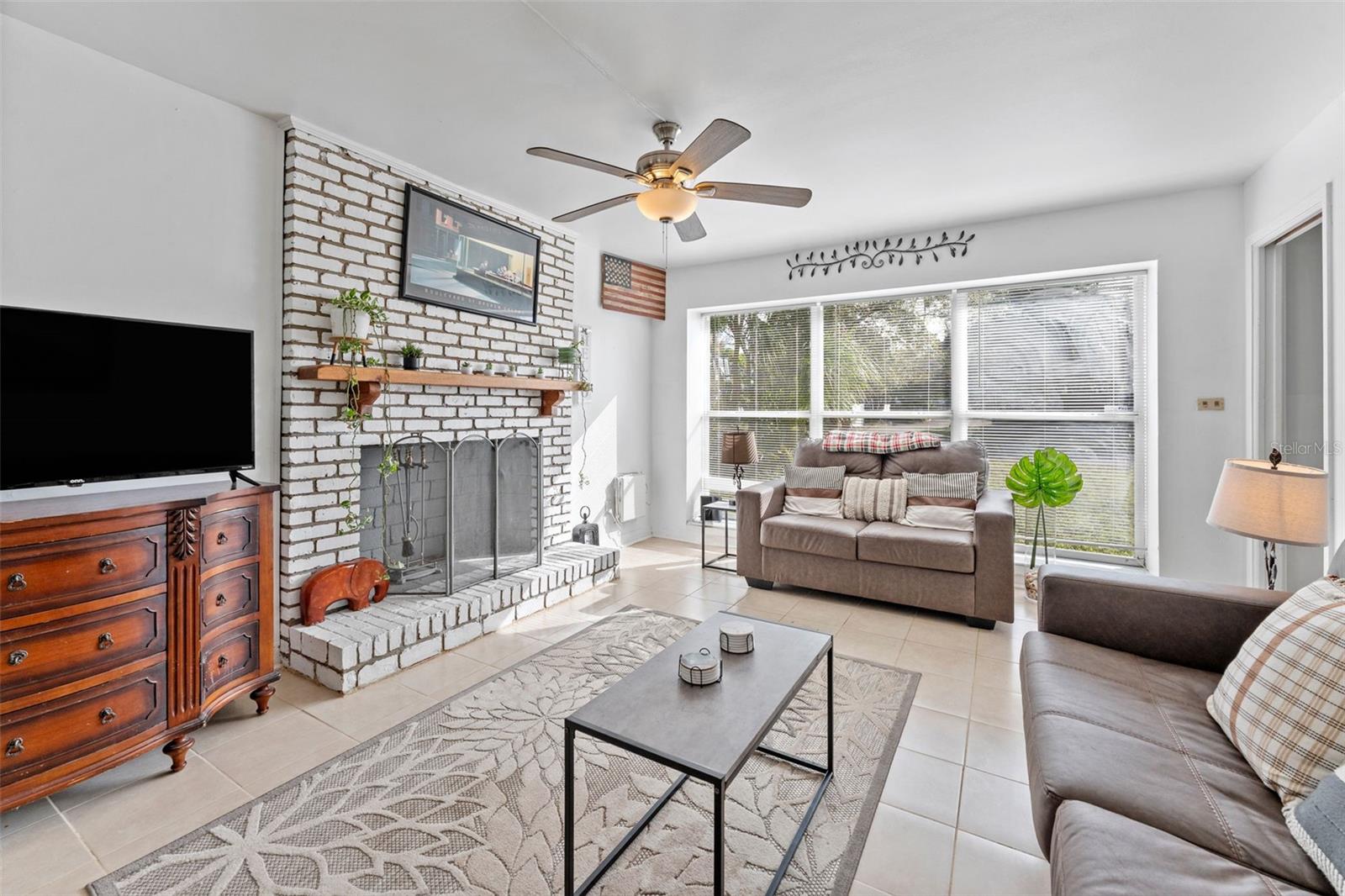 DAVIS ISLANDS - Residential