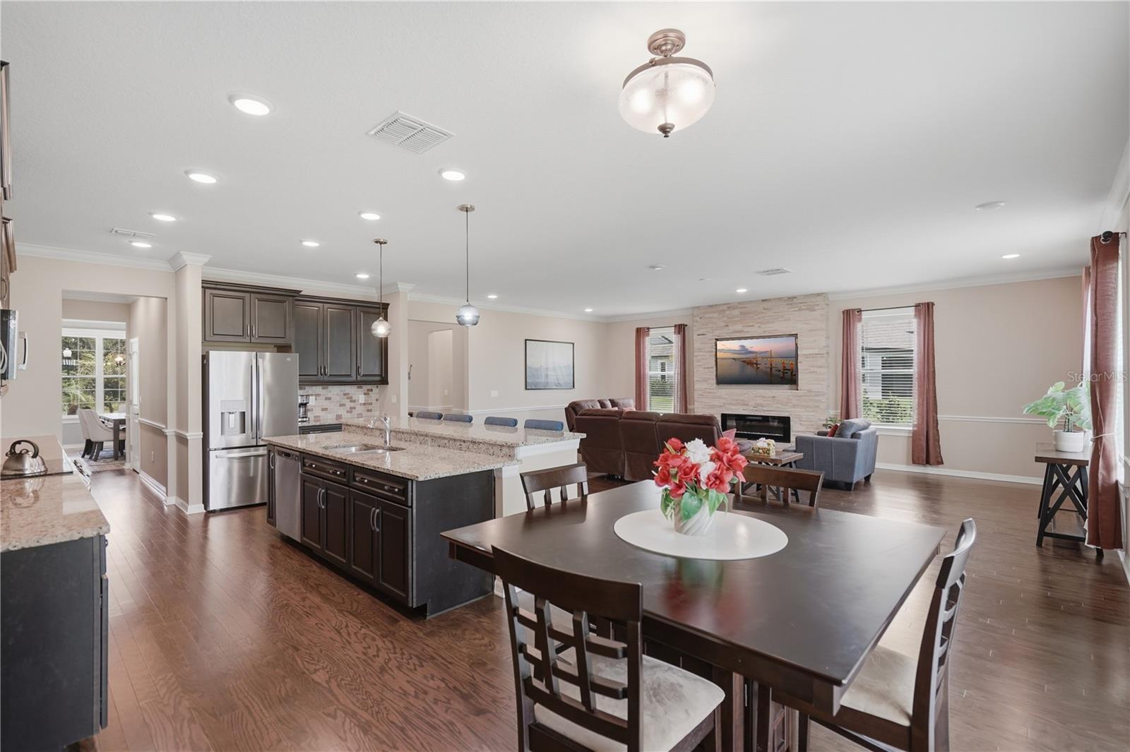 9307 PARISIAN COURT