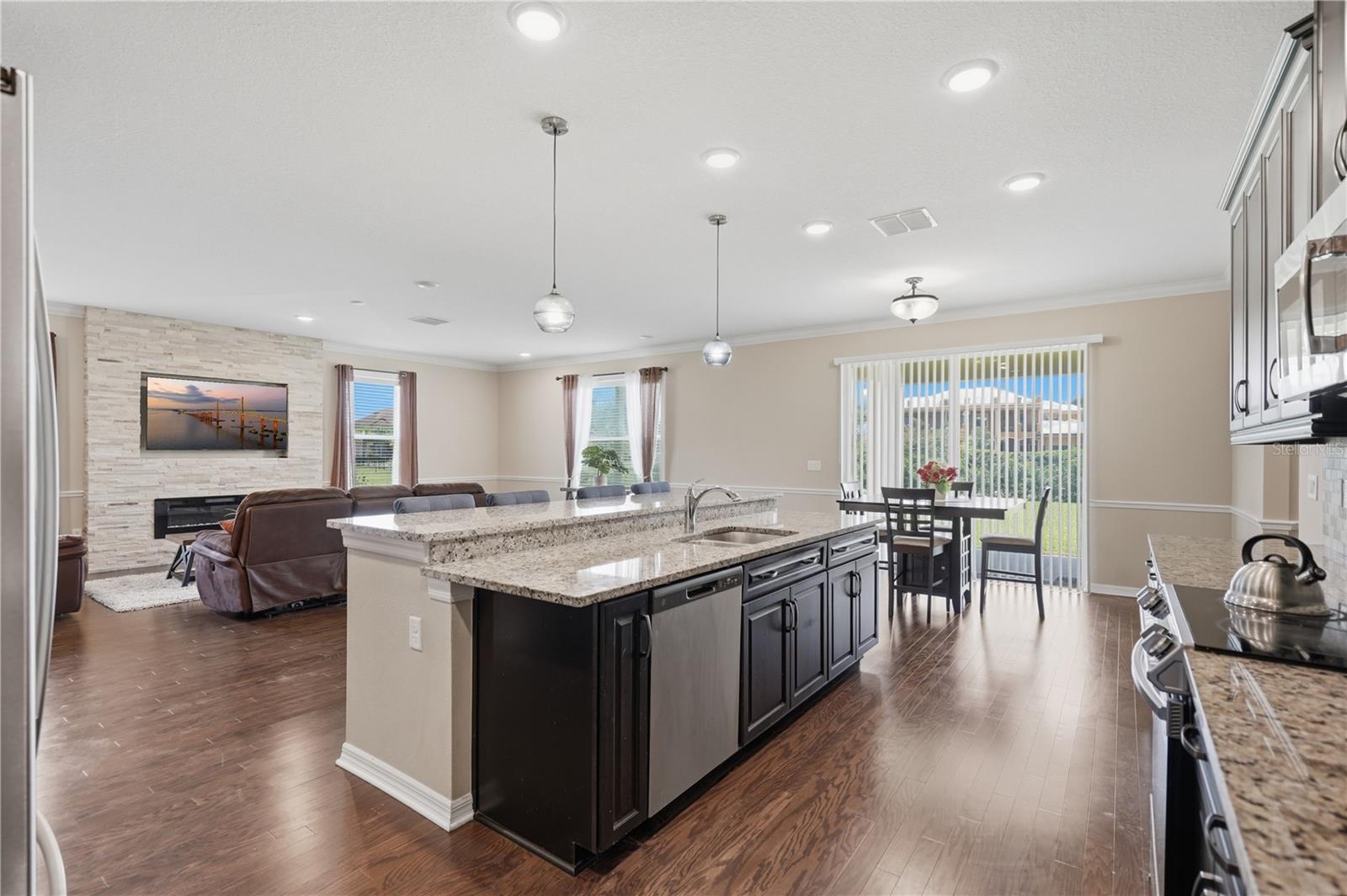9307 PARISIAN COURT