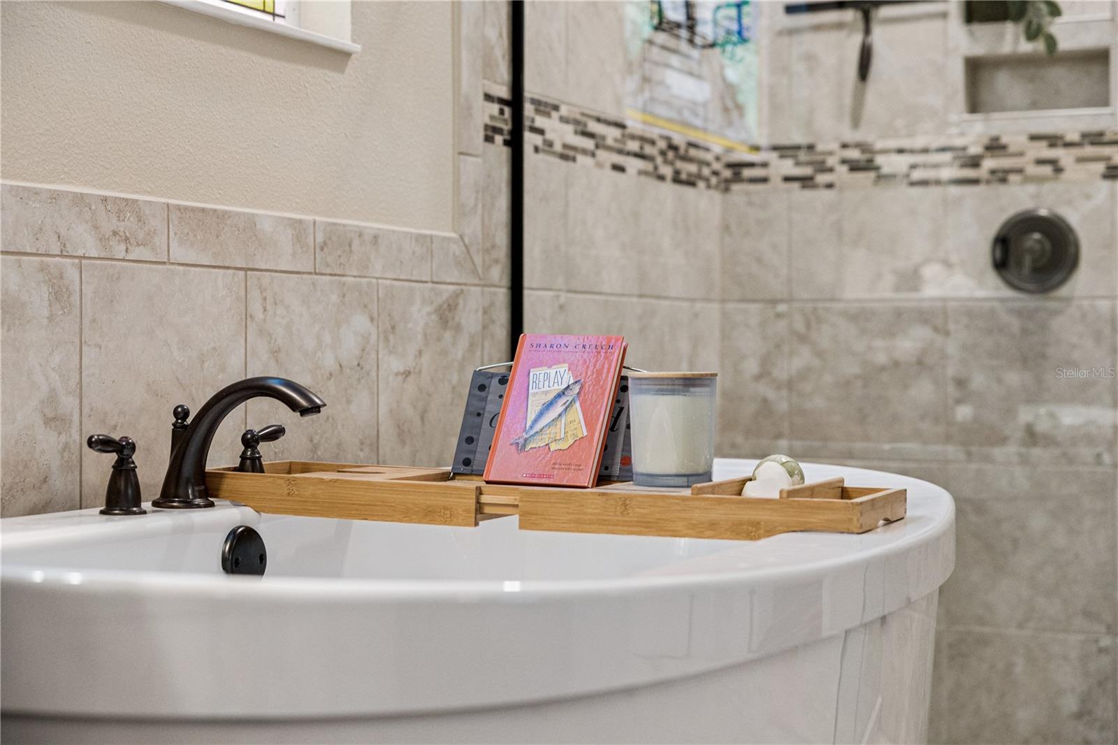 WINDERMERE ISLE - Residential