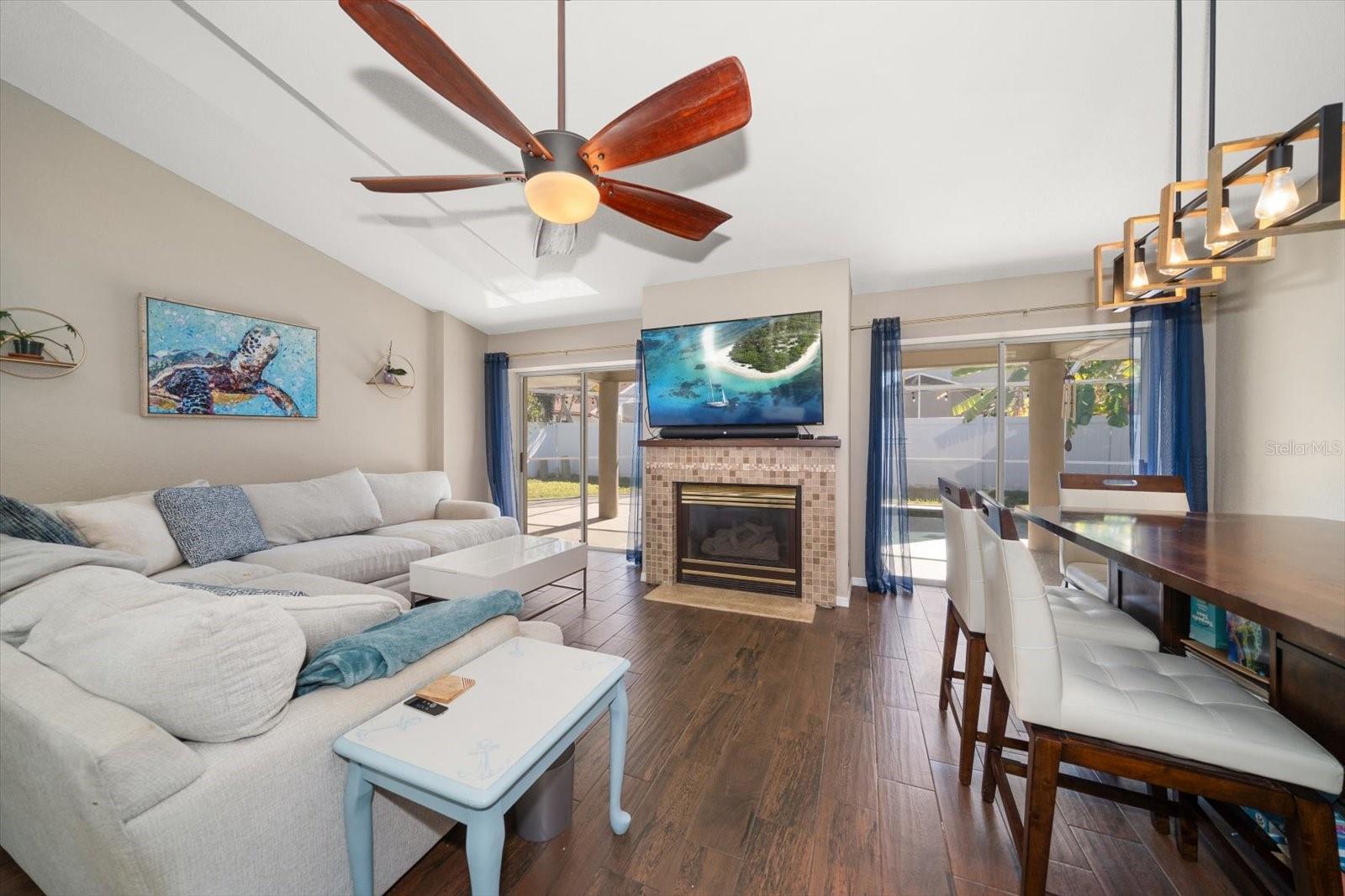 LAKES UNIT 2 PHASE 2, THE - Residential