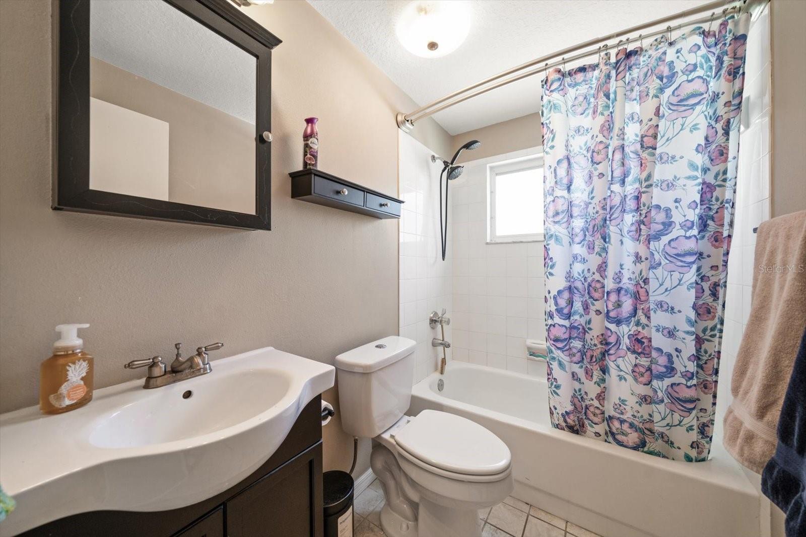 LAKES UNIT 2 PHASE 2, THE - Residential