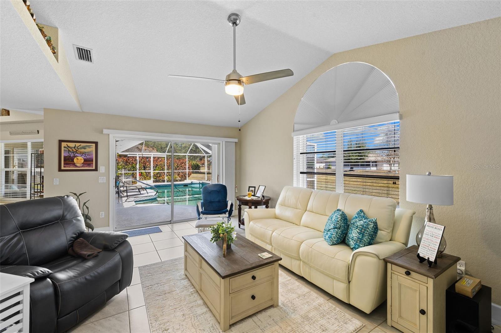 PUNTA GORDA ISLES SEC 20 - Residential