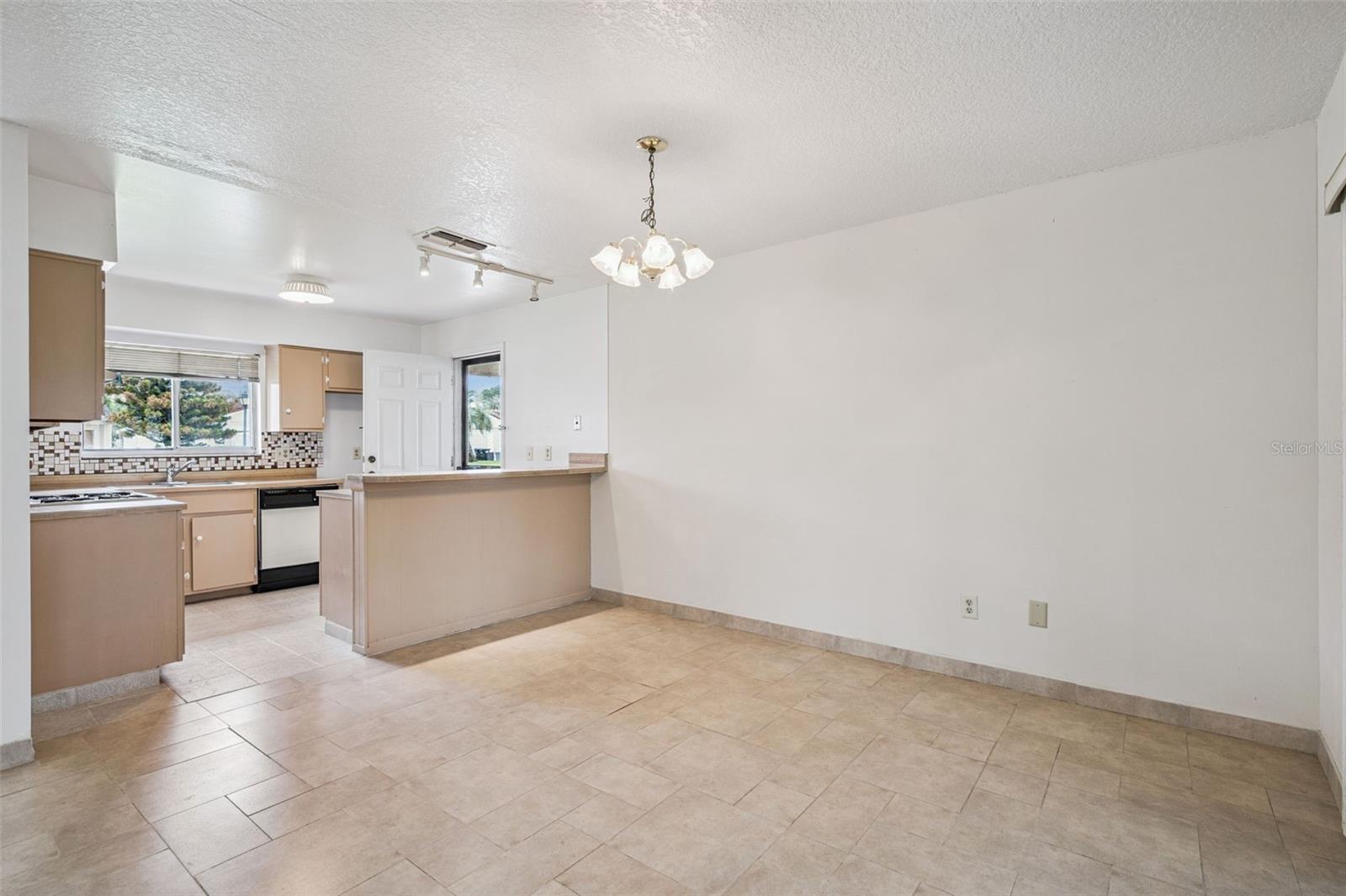 MONTPELIER VILLAGE PH 02 - Residential