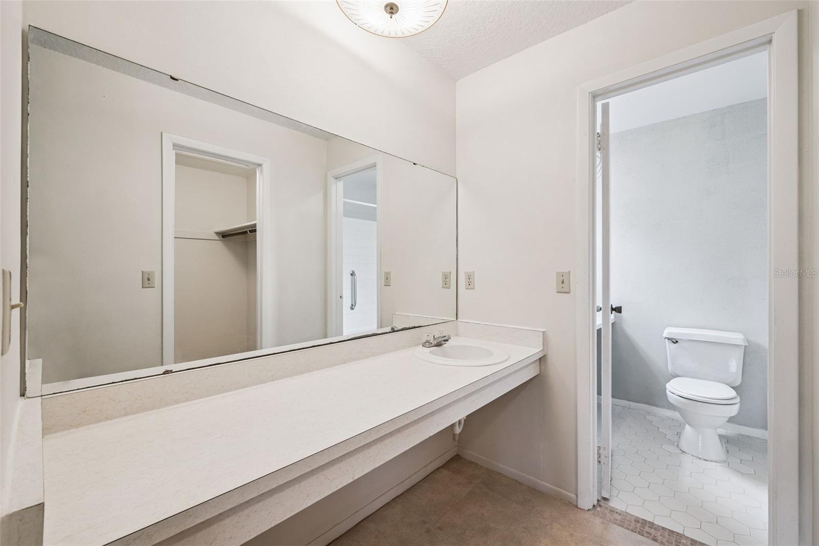 MONTPELIER VILLAGE PH 02 - Residential