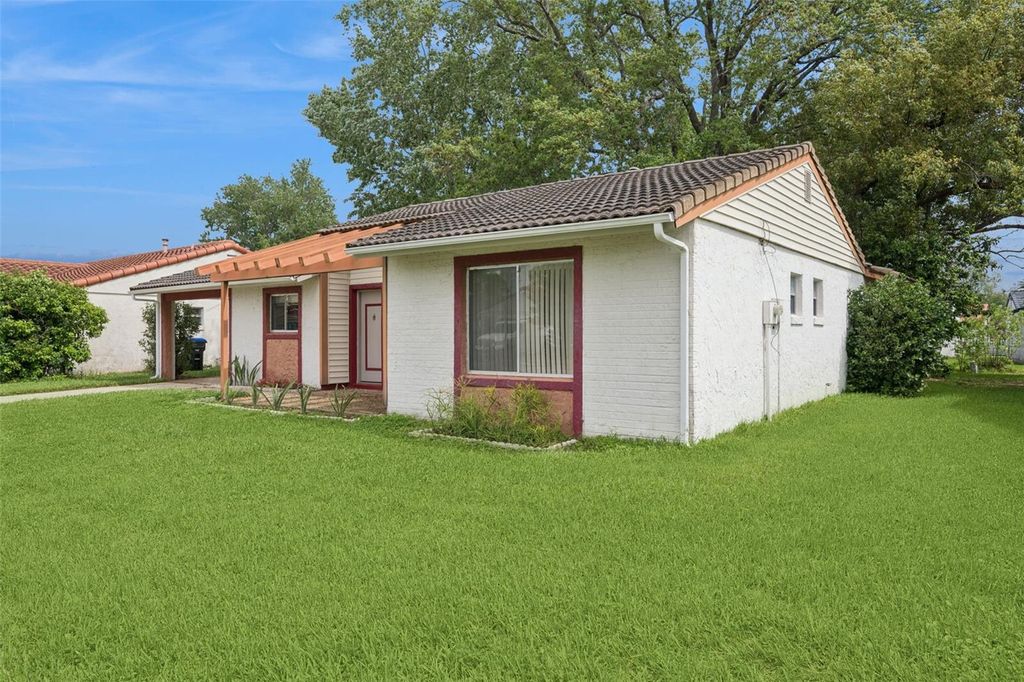 Photo of 10113 Musket Lane, Orlando, FL 32821 (MLS # O6391107)