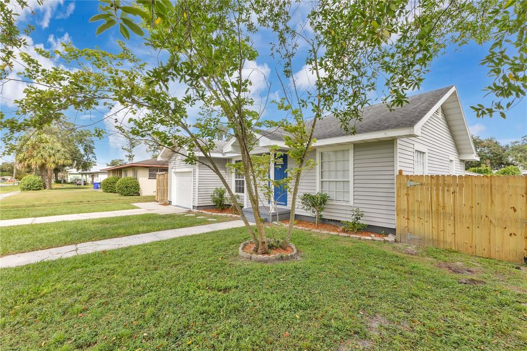 Photo of 1730 E Fern Road, Lakeland, FL 33801 (MLS # O6347532)