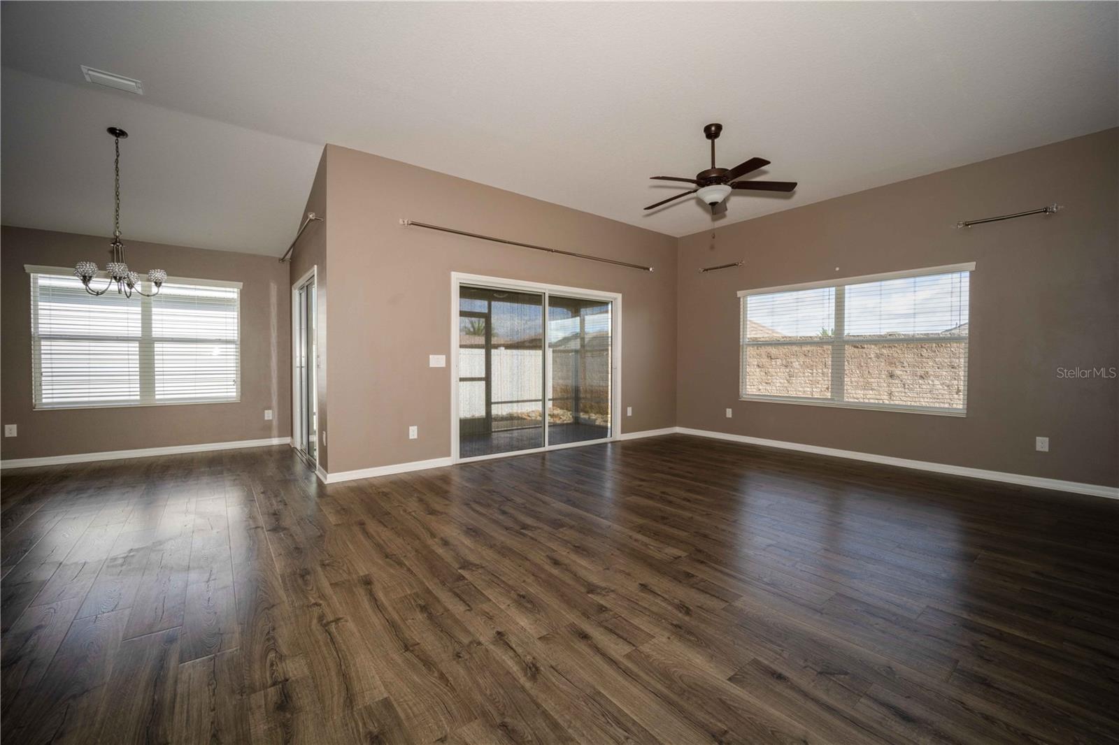 VILLAGES OF SUMTER PINELAND VILLAS - Residential Lease